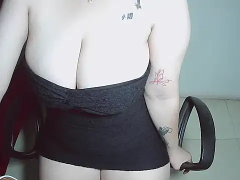 Jessica-Min online show from April 2026 05:03:01 PM