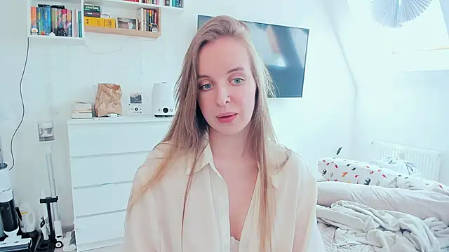 violet blue eyes online show from May 2026 01:30:02 PM