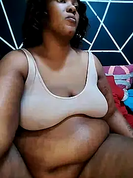 Snapshot of YummyChocolatexx2 chatting on June 2026 09:15:01 AM YummyChocolatexx2 online show from June 2026 09:15:01 AM