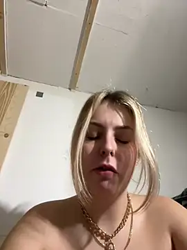 Livewithlucy online show from March 2025 03:07:02 PM