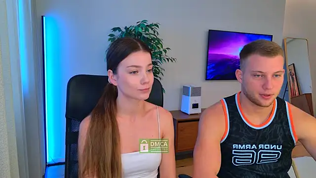Snapshot of Jony_and_Jessica chatting on June 2026 04:32:02 AM Jony and Jessica online show from June 2026 04:32:02 AM
