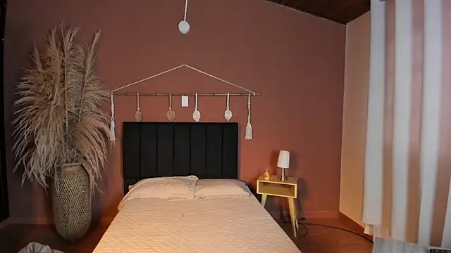 Elecktra sweet online show from December 2025 08:24:02 PM