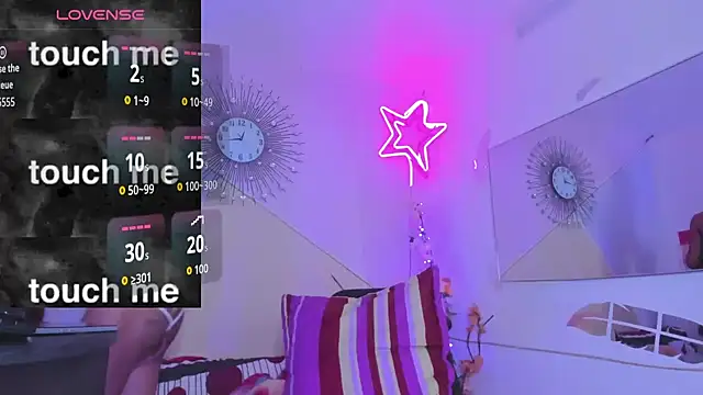 Tiffany Valentine15 online show from October 2025 01:23:01 PM