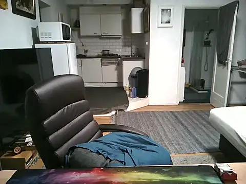 mihaimichael online show from October 2025 05:36:02 AM