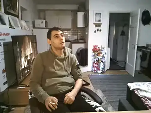 mihaimichael online show from October 2025 07:03:02 PM