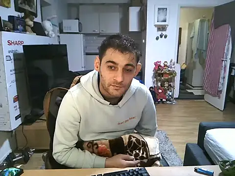 mihaimichael online show from November 2025 12:10:02 AM