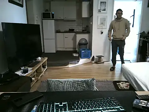 mihaimichael online show from March 2026 12:05:01 PM