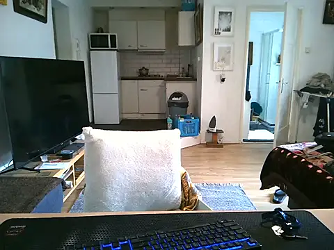 mihaimichael online show from April 2026 02:58:02 PM