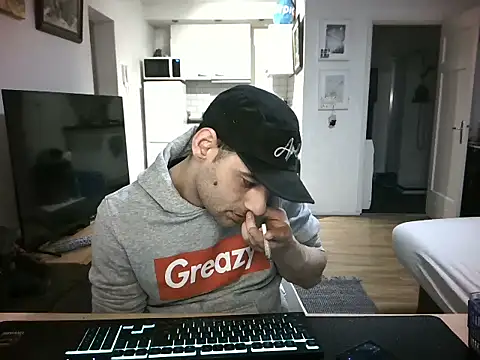 mihaimichael online show from April 2026 11:59:02 PM