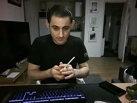 mihaimichael online show from April 2026 09:04:01 PM