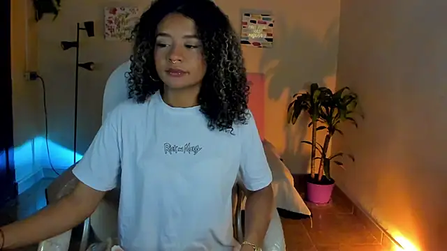 Snapshot of keyla_roberts777 chatting on January 2025 11:17:02 PM keyla roberts777 online show from January 2025 11:17:02 PM