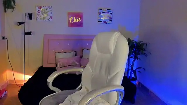 Snapshot of keyla_roberts777 chatting on February 2025 12:41:02 PM keyla roberts777 online show from February 2025 12:41:02 PM