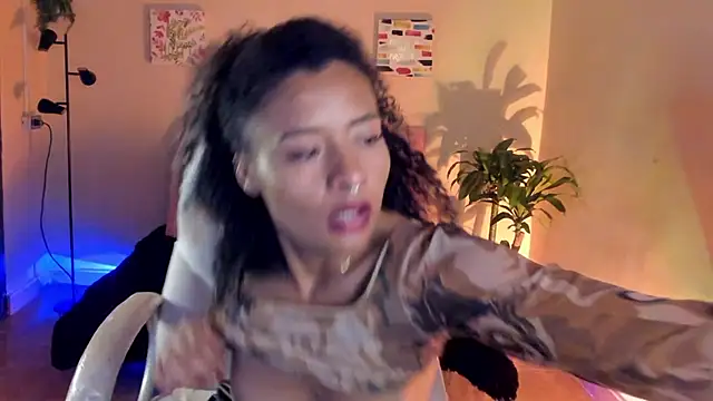 Snapshot of keyla_roberts777 chatting on February 2025 11:26:01 PM keyla roberts777 online show from February 2025 11:26:01 PM