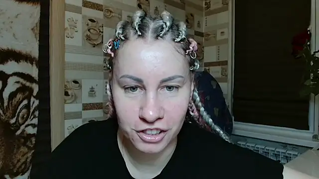 Snapshot of TherestlessKitty chatting on April 2026 10:23:02 PM TherestlessKitty online show from April 2026 10:23:02 PM