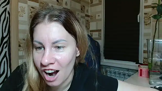 Snapshot of TherestlessKitty chatting on May 2026 10:17:01 PM TherestlessKitty online show from May 2026 10:17:01 PM