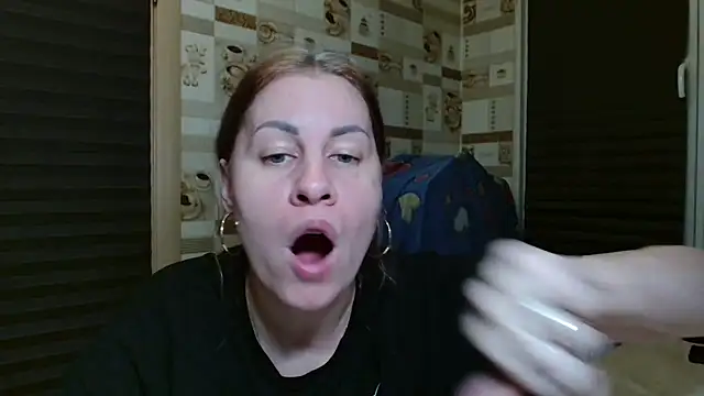 Snapshot of TherestlessKitty chatting on July 2026 10:25:02 PM TherestlessKitty online show from July 2026 10:25:02 PM