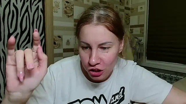 Snapshot of TherestlessKitty chatting on July 2026 10:20:02 PM TherestlessKitty online show from July 2026 10:20:02 PM