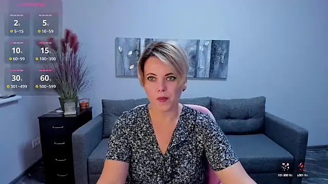 Julia Wilsone online show from October 2025 05:16:02 AM