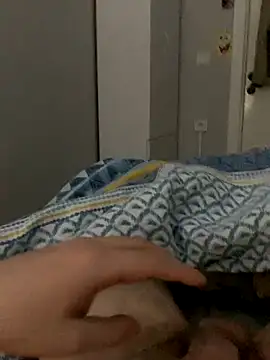 Erenn34 online show from December 2025 10:03:01 PM