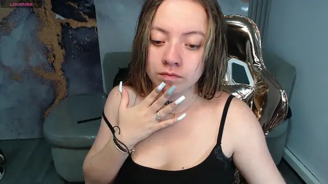 Cristal v 1 online show from December 2024 03:07:02 AM