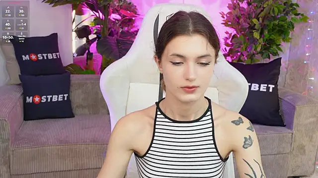 Britney054 online show from December 2024 11:34:02 PM