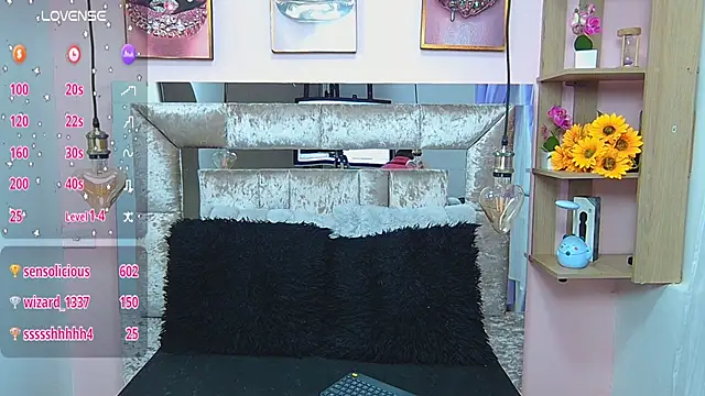 Vaioletcooper online show from March 2025 03:25:01 AM