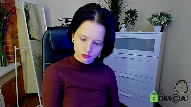 Alina Mills online show from January 2025 03:00:02 PM