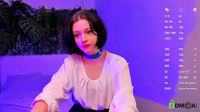 Alina Mills online show from March 2025 06:37:02 PM