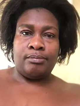 Snapshot of bustytitsxxx chatting on May 2026 06:19:01 AM bustytitsxxx online show from May 2026 06:19:01 AM