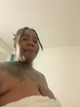 Goddess Nafeesha online show from April 2026 02:09:02 AM