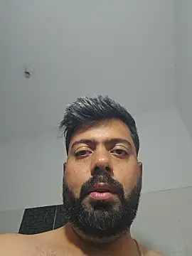 Hornie small Dick01 online show from January 2026 04:32:01 PM