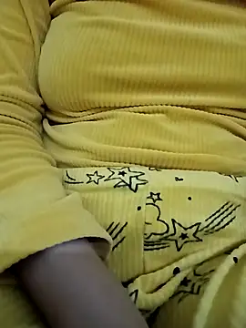 Snapshot of dinaa-18 chatting on November 2025 09:26:02 PM dinaa-18 online show from November 2025 09:26:02 PM