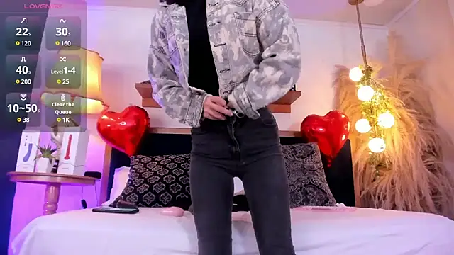 Alice milf  online show from February 2025 11:17:02 AM