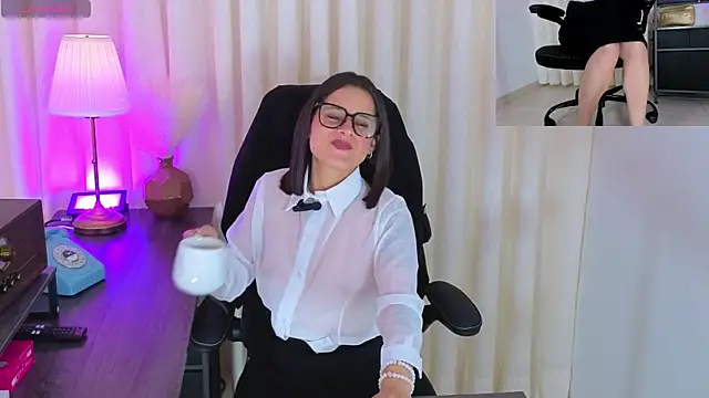 Alice milf  online show from April 2026 12:09:02 PM