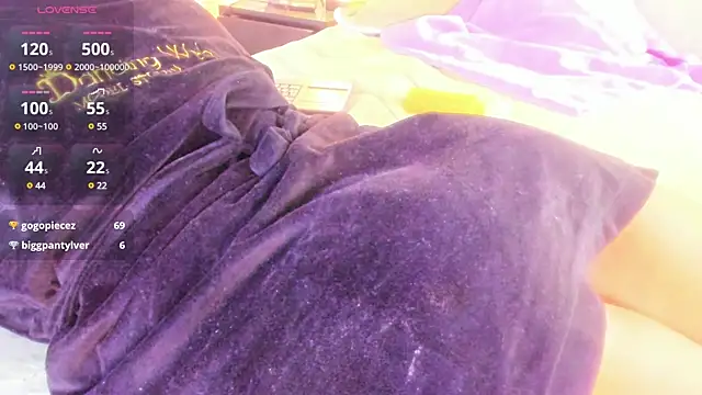 loly marce online show from January 2025 11:50:01 PM