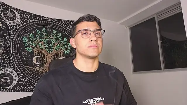 Snapshot of JayMarcos_ chatting on October 2025 01:03:01 AM JayMarcos online show from October 2025 01:03:01 AM