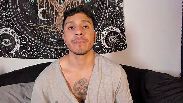 Snapshot of JayMarcos_ chatting on November 2025 10:40:01 PM JayMarcos online show from November 2025 10:40:01 PM