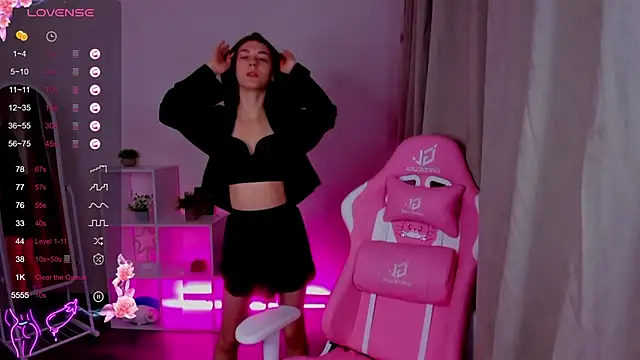 toooyour online show from December 2024 01:04:01 AM