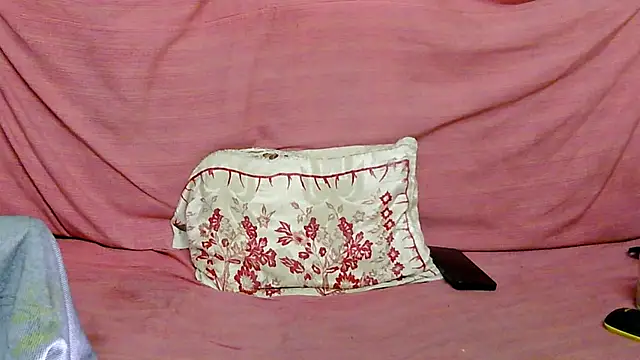 Snapshot of Alex_Suman25 chatting on January 2025 10:31:02 PM Alex Suman25 online show from January 2025 10:31:02 PM