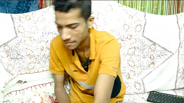 Snapshot of Alex_Suman25 chatting on February 2025 09:11:02 PM Alex Suman25 online show from February 2025 09:11:02 PM