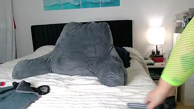 SpikedBella online show from February 2025 09:44:02 PM