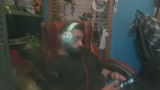 C8L3U online show from February 2025 04:20:01 AM