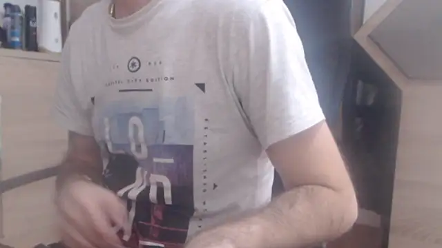 uncutguy01 online show from December 2024 11:25:02 AM