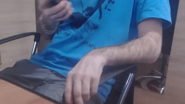 uncutguy01 online show from January 2025 02:07:01 PM