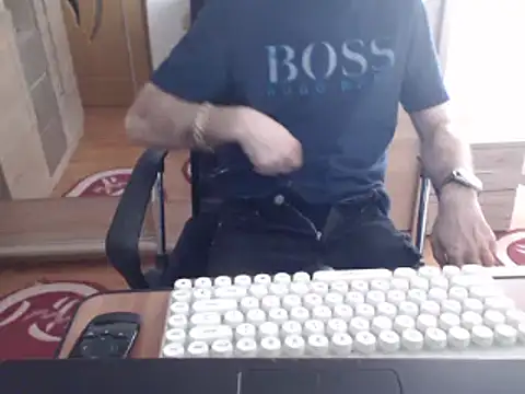 uncutguy01 online show from March 2025 12:53:02 PM
