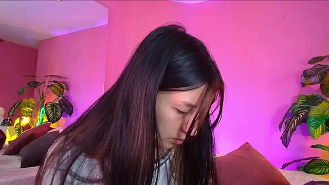 Nicolette ks  online show from December 2024 01:07:02 PM