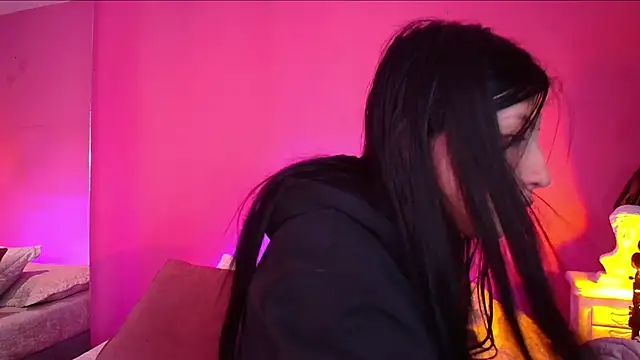 Nicolette ks  online show from December 2024 12:31:01 PM