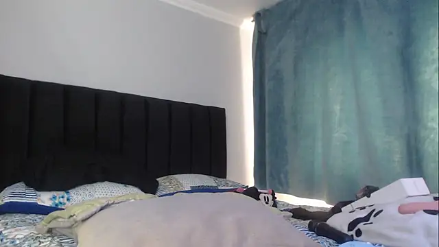 Nicolette ks  online show from January 2025 07:43:01 PM