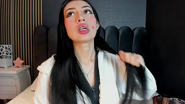 Nicolette ks  online show from April 2026 04:28:02 AM