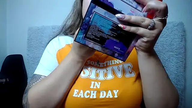 LinaBrowm online show from March 2025 08:05:01 PM